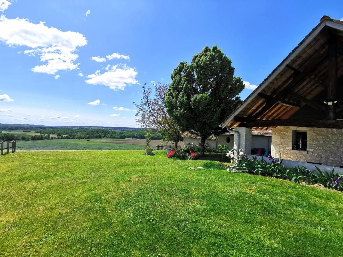 Gite De Charme Dans Un Cadre Calme Et Reposant Chatellerault Exterior photo