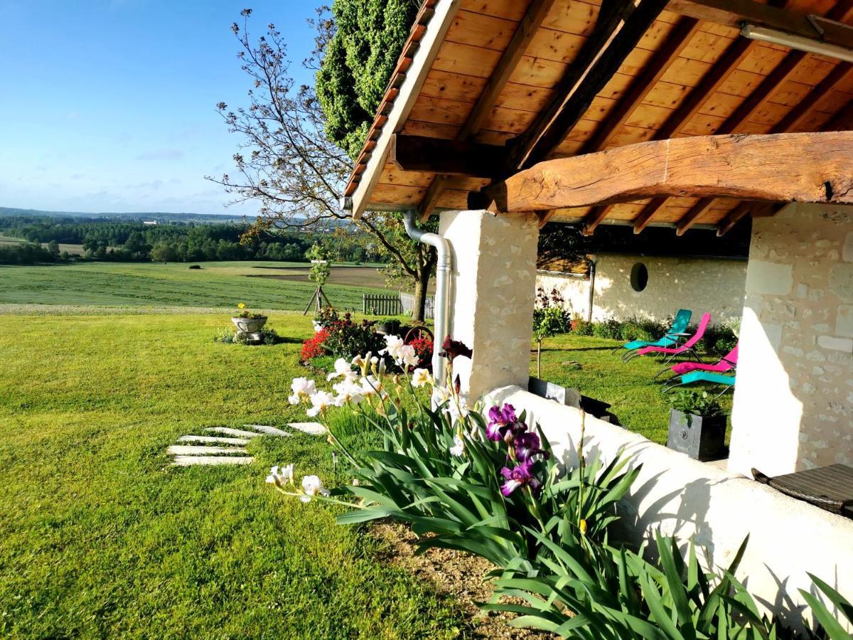 Gite De Charme Dans Un Cadre Calme Et Reposant Chatellerault Exterior photo